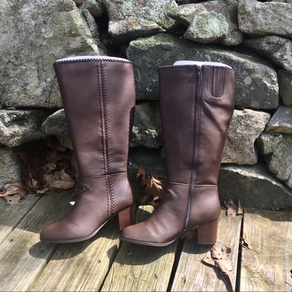 NWB Wide Calf brown boots (extended width) - Picture 3 of 8